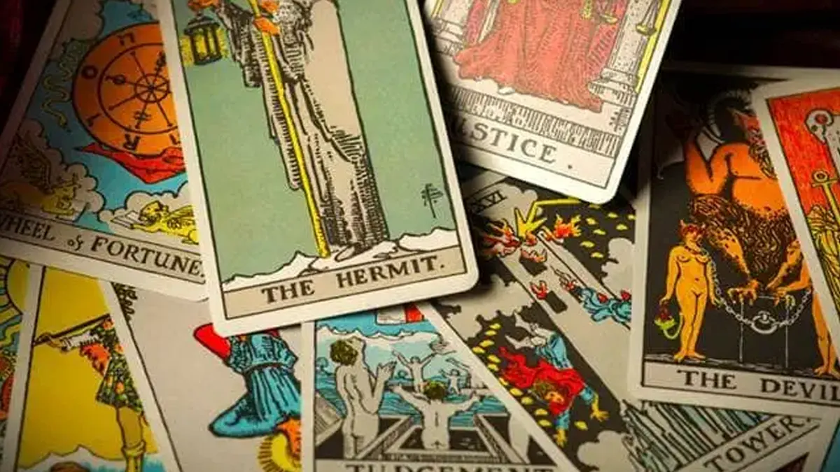 tarot deck selection